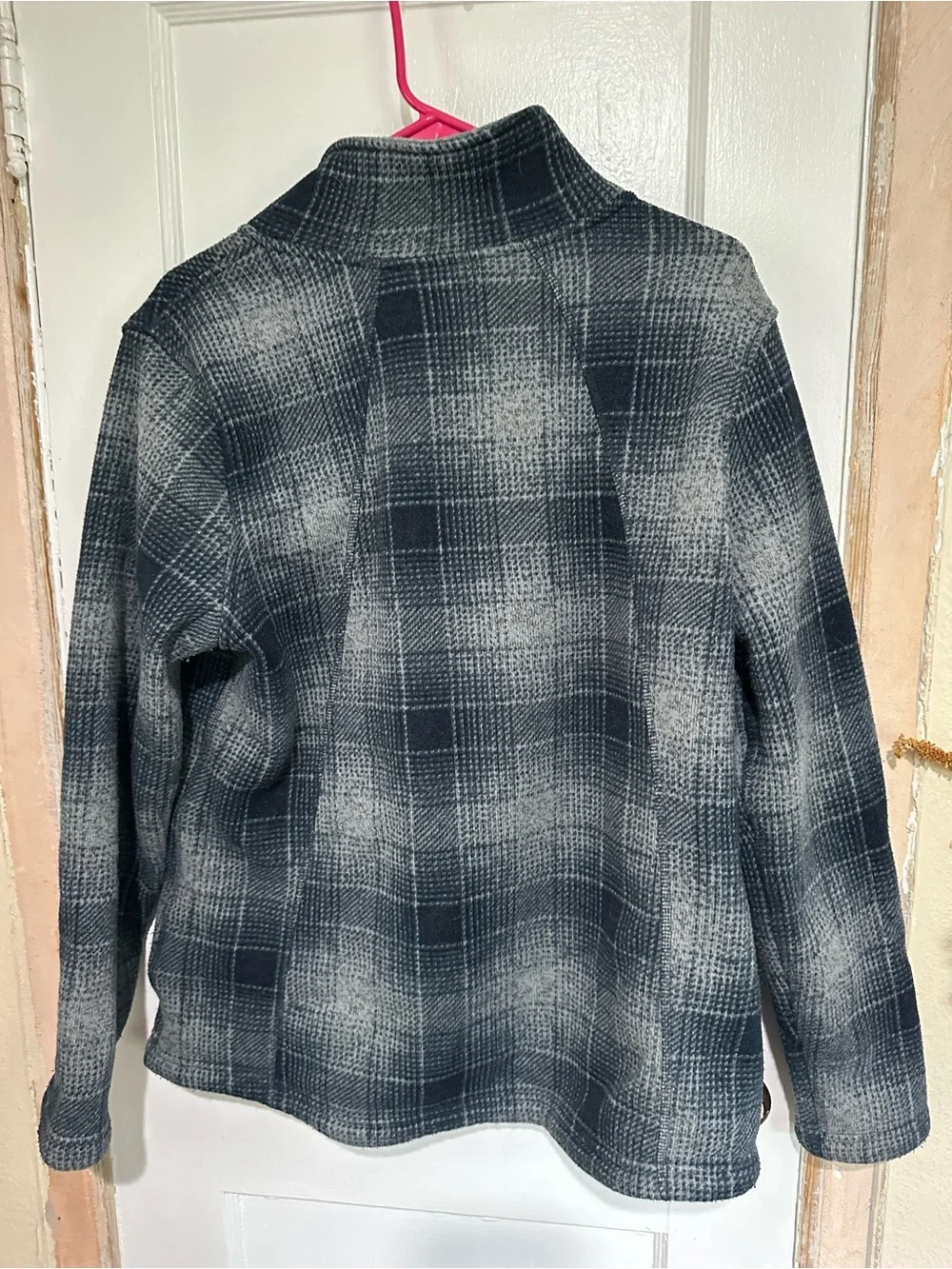 The North Face Women's Grey Plaid Full-Zip Fleece Jacket